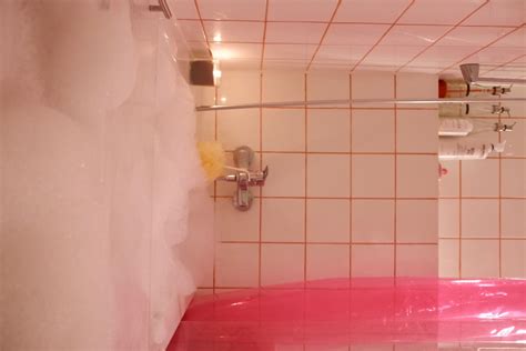 Funky Bathroom, Midcentury Bathroom, Pink Bathroom Decor, Bathroom Art, Apartment Bathroom ...