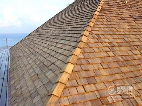 Differences Between Wood Shingles & Wood Shakes | Custom Shingles