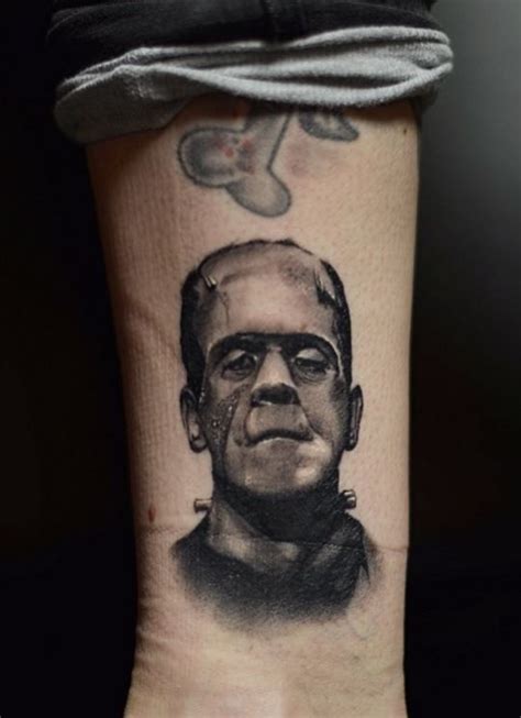 frankenstein tattoo - Pesquisa Google | Frankenstein tattoo, Framed tattoo, Black ink tattoos