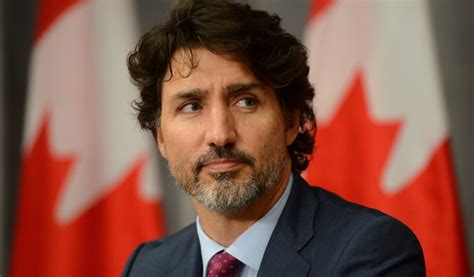 Why is Justin Trudeau so much more popular abroad than in Canada? Podcast