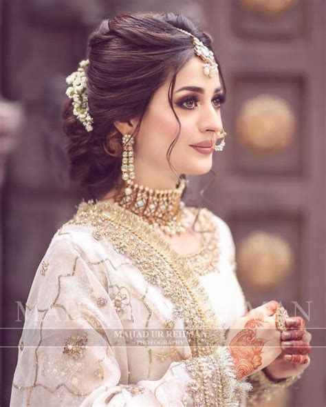Pakistani Bridal Hairstyles, Bridal Hairstyle Indian Wedding, Saree ...