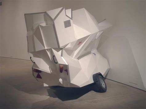 Impressive Destructuring Sculptures by Richard Wilson – Fubiz Media