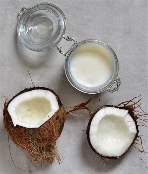 How to Make Coconut Oil - Alphafoodie