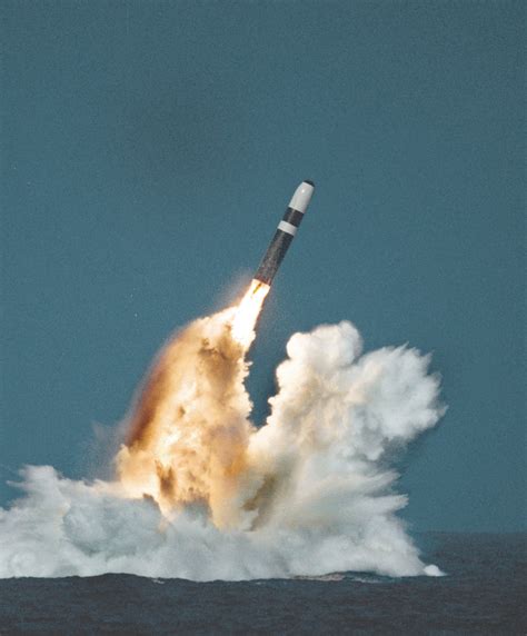 File:Trident II missile image.jpg - Wikipedia, the free encyclopedia
