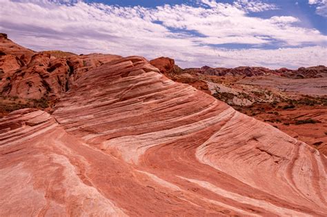 Hiking to the Fire Wave at Valley of Fire - Travelffeine