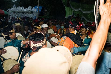 Magical Photos of an Indonesian Wedding