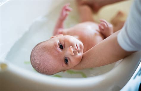 How to safely bathe your newborn: Simple steps for baby's first bath