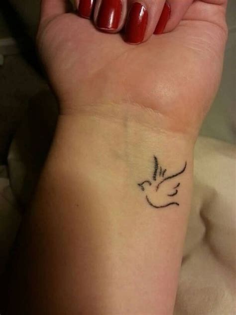 50+ Adorable And Meaningful Dove Tattoo Designs You Will Definitely ...