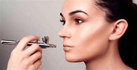 Advantages of Airbrush Makeup - Faye Smith Agency