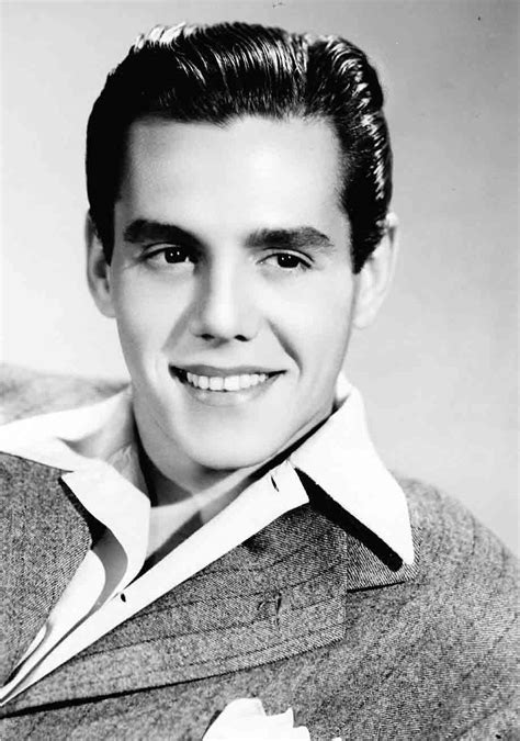 Desi Arnaz | Biography, Career, Movies, Facts, Family, Legacy, Death