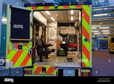 Ambulance interior uk hi-res stock photography and images - Alamy