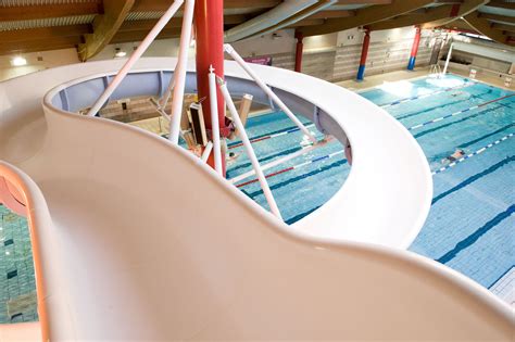 The flume slide, Carnival Pool, Wokingham | Water park rides, Water park, Wokingham