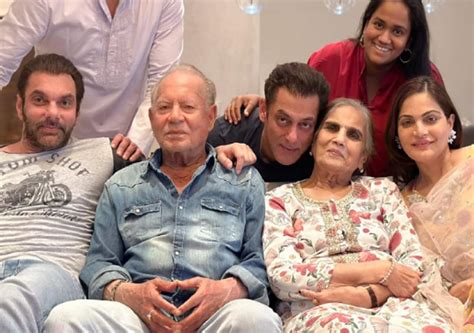 Salman Khan poses close with mom Salma Khan as he celebrates Eid with ...