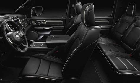 Explore the 2021 RAM 1500 Interior︱South Oak Jeep Dodge RAM