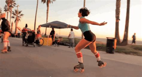 Roller Derby Skate GIF - Find & Share on GIPHY