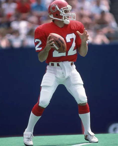 Doug Flutie - New Jersey Generals | USFL | Pinterest | Football stuff ...