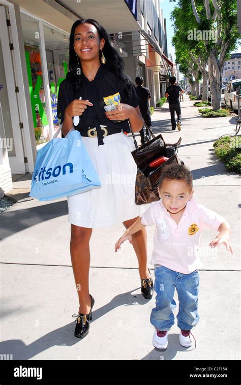 Solange Knowles takes her son Daniel Julez Jay Smith shopping at Kitson on Robertson Blvd Los ...