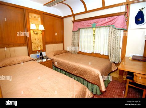 Luxury bedroom on luxury train in INDIA Stock Photo - Alamy