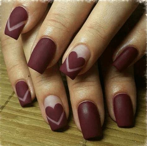 20 Classy Maroon Matte Nails You Must See – NailDesignCode