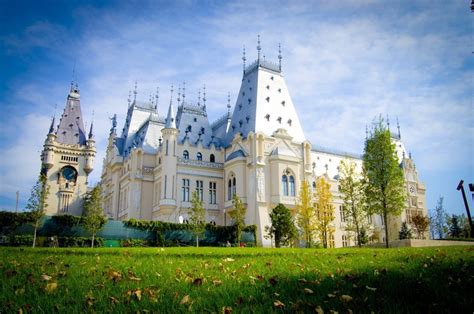 Palace of Culture (Museums' Palace), Iasi, Moldova, Romania 1906-1925, Gothic Revival, | Romania ...