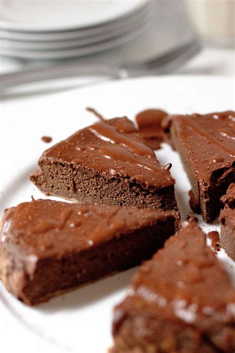 Sugar Free Double Chocolate Protein Cake – The Bigley Basics