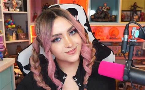 Ella es Ari Gameplays, la streamer mexicana más famosa- CHIC Magazine