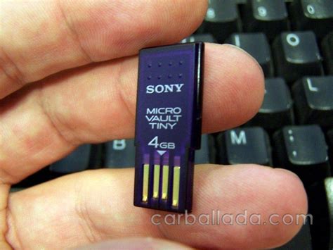 Sony Micro Vault Tiny | Carballada