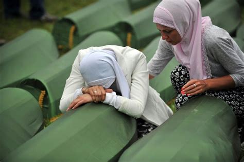 Srebrenica Mass Grave Uncovered 20 Years After Massacre - i24NEWS