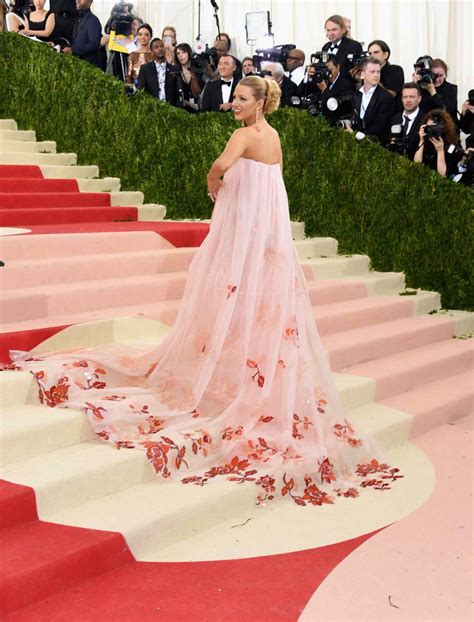 Blake Lively Secretly Coordinated Her Met Gala Dresses to the Red ...