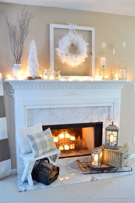 25 Winter Fireplace Mantel Decorating Ideas