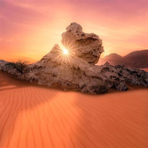 Dubai Photographer Snaps Glorious Pic Of Camel Rock At Sunrise