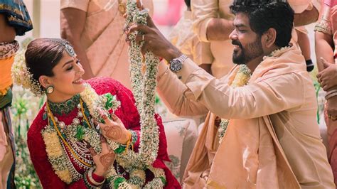 Nayanthara-Vignesh Shivan's wedding INSIDE photos: Bride ducks as filmmaker puts varmala on her ...