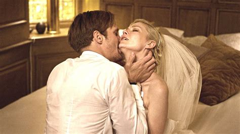 Kirsten Dunst Melancholia Wedding Dress