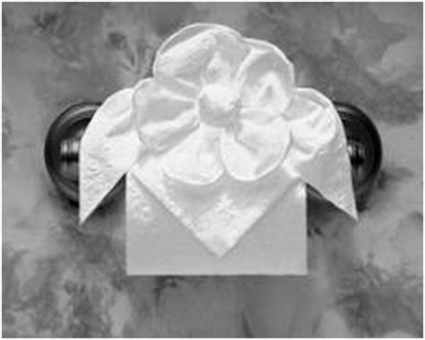 TOILET TISSUE ORIGAMI | BATHROOMS DESIGN