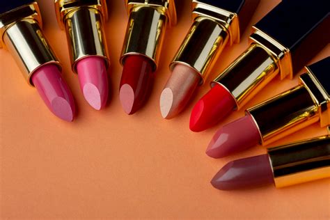 Flattering Lipstick Shades For Dark Skin Tones | Mkutti