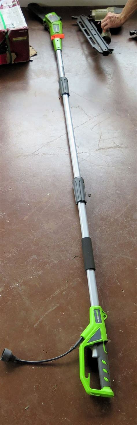 Greenworks Model 20192 Corded Pole Saw - Oahu Auctions