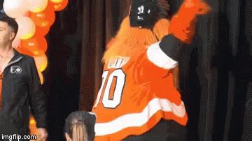 Gritty Flyers Mascot GIF - Gritty FlyersMascot PhiladelphiaFlyers - Discover & Share GIFs