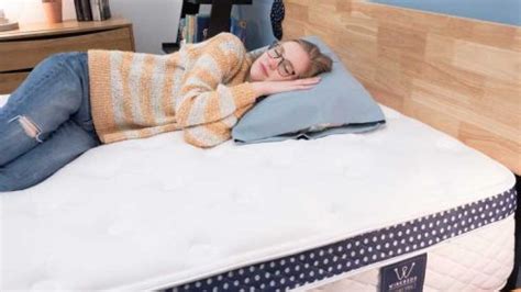 WinkBeds Mattress Review (2022) - The Best Bed in a Box?