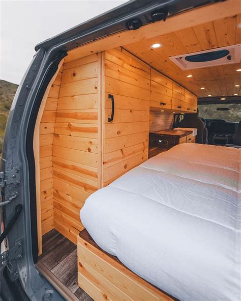 Tommy Camper Vans on Instagram: “Loving our custom layout for the Ford Econoline extended ...