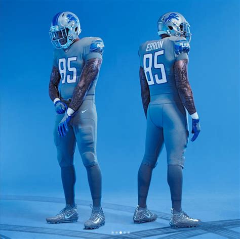 The Detroit Lions Unveil Their New Uniforms - Daily Snark