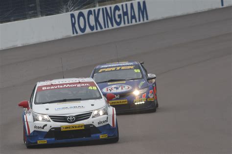 NEWSHAM OUT-POINTS HIS TOYOTA RIVALS AT ROCKINGHAM - Toyota Media Site