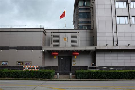 Chinese officials refuse US orders to close Houston consulate