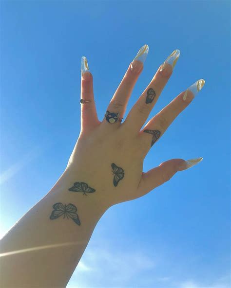 11+ Butterfly Finger Tattoo Ideas That Will Blow Your Mind!