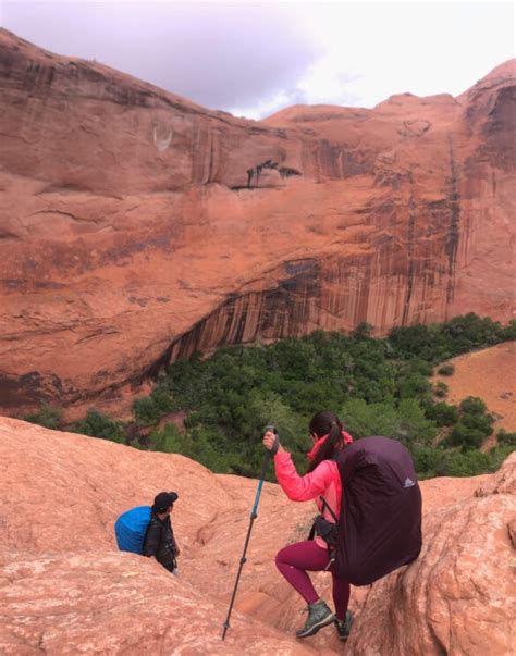 Ultimate Hiking Guide to Coyote Gulch in Utah - Aloha Adrian