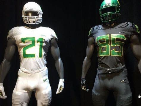 25 times Oregon Ducks uniforms have turned heads - oregonlive.com