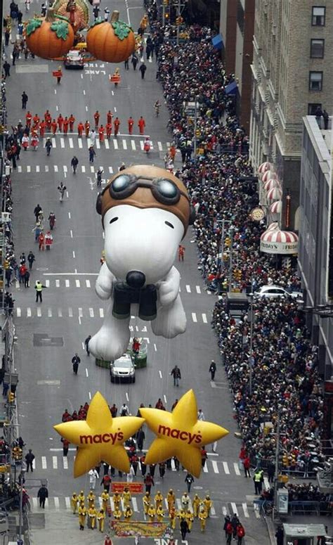 Snoopy | Thanksgiving parade, Macys thanksgiving parade, Macy’s ...