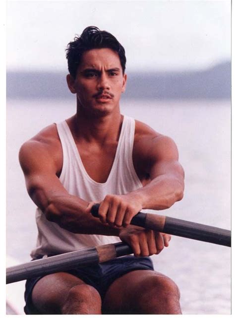 Filipino actor Richard Gomez kayaking in 1991 : r/OldSchoolCool | Cool ...