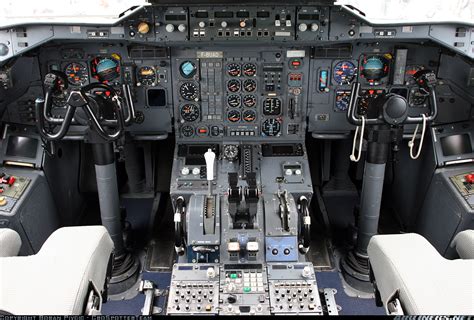 FlySim&Real: Glass cockpit: Real and Flight simulator environment