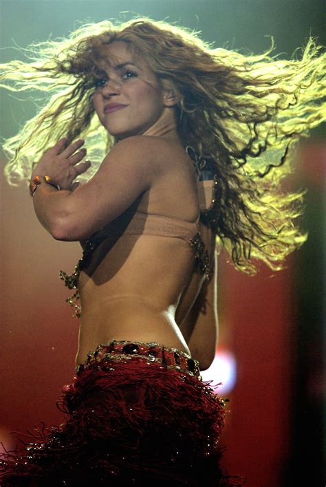 File:Shakira - Rock in Rio 2008 02.jpg - Wikipedia, the free encyclopedia