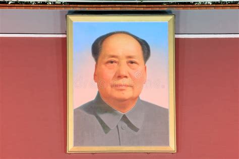Portrait of Mao Zedong at Tiananmen Square Editorial Stock Photo - Image of peking, chairman ...